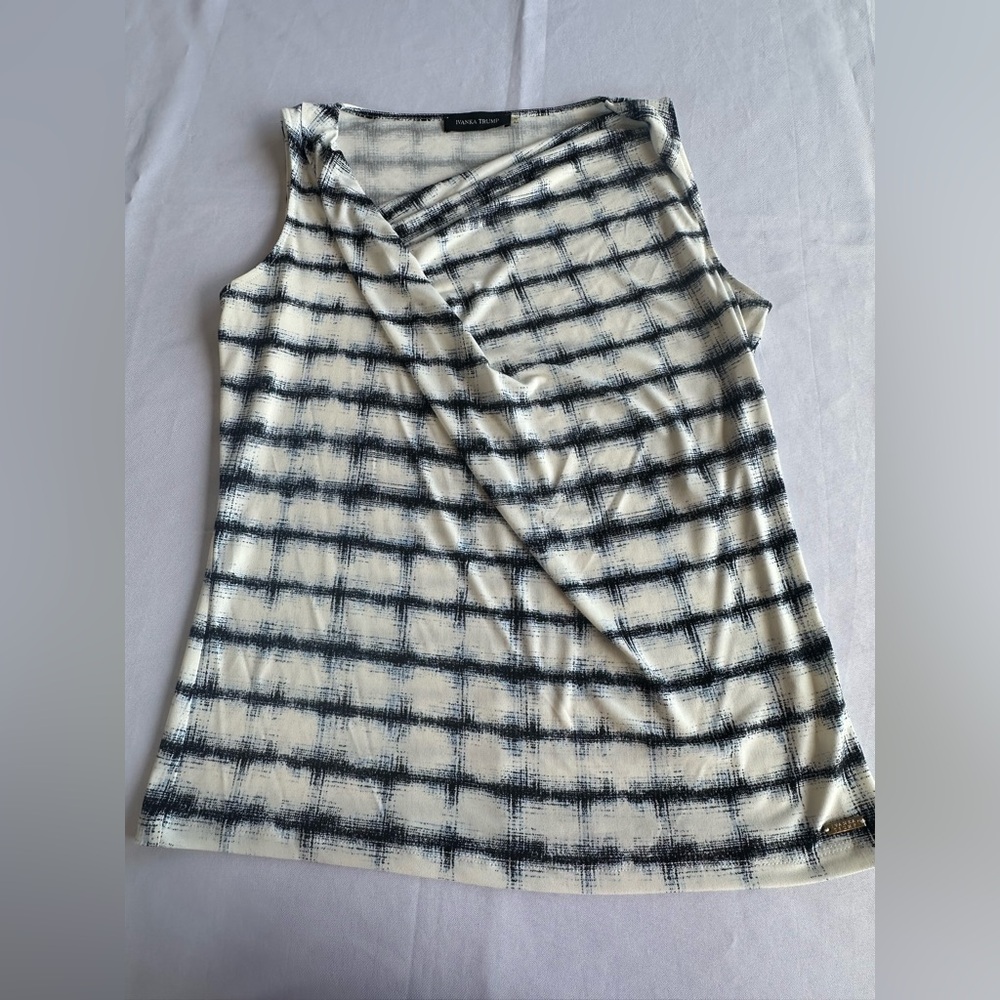 Ivanka Trump Black Blue Cream Sleeveless Blouse Size Medium
